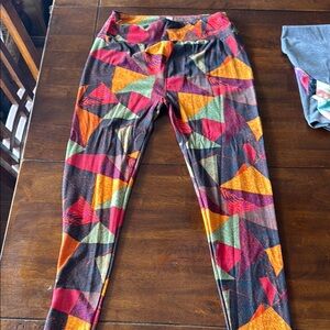 LuLaRoe Vibrant Geometric Leggings
